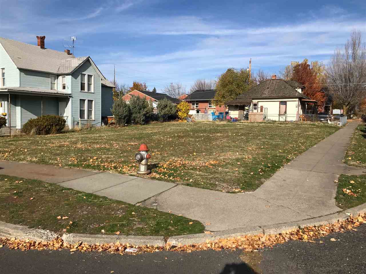 Property Photo: 1404 W Mallon Ave WA 99201