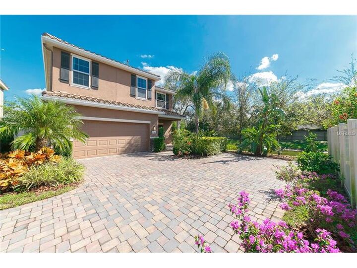 Property Photo:  2240 Ellarose Circle  FL 34232 