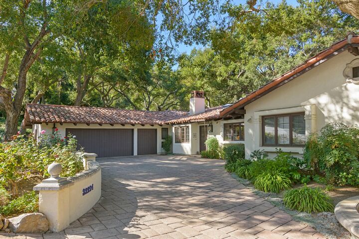 Property Photo:  32294 Takishla Pl  CA 92061 