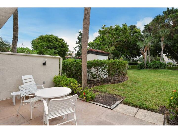 Property Photo:  2073 Gulf Of Mexico Drive T1-107  FL 34228 