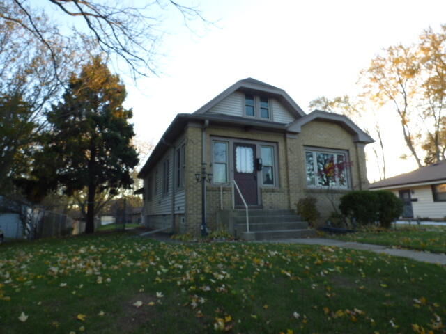 Property Photo:  8521 W Arthur Ave  WI 53227 