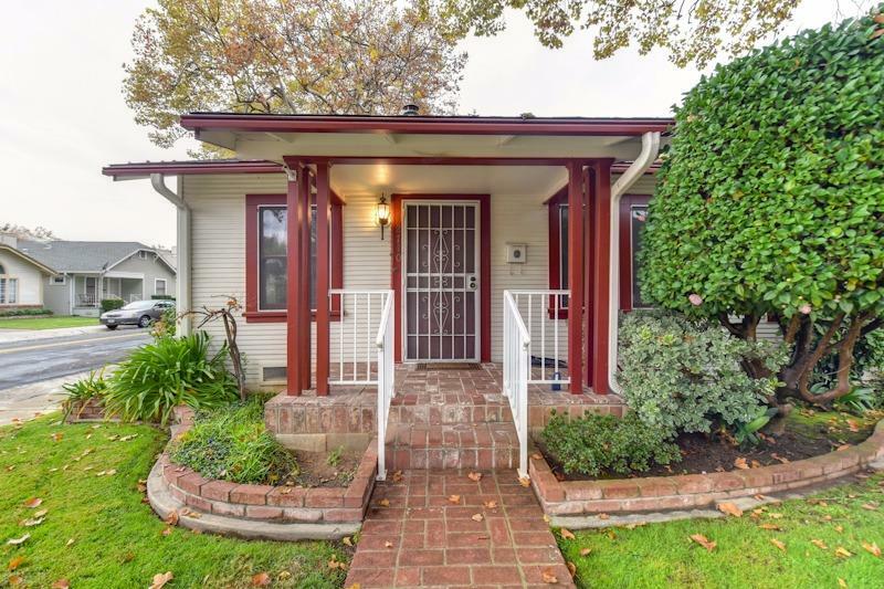 Property Photo:  2740 17th Street  CA 95818 