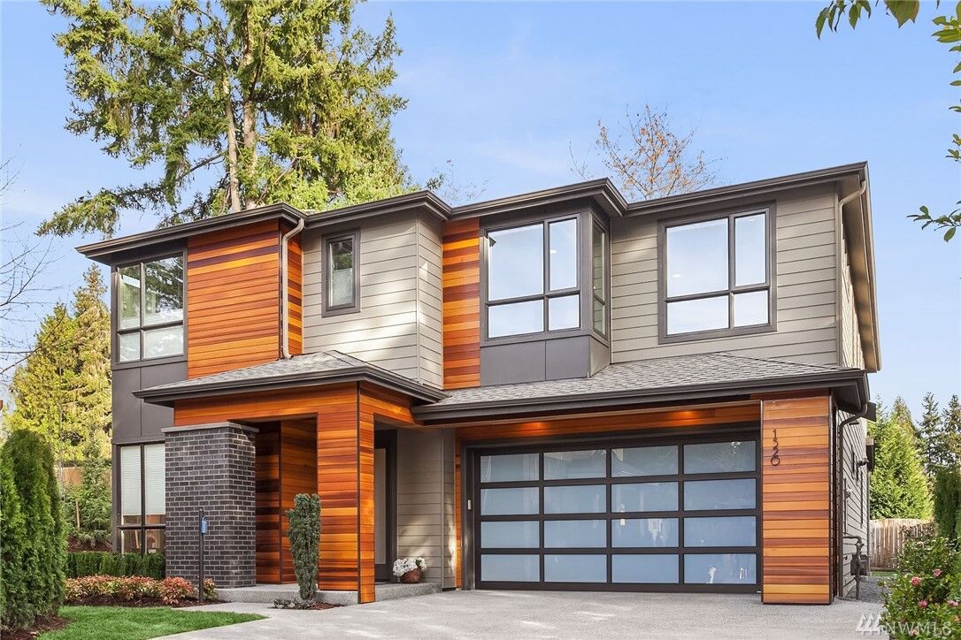 Property Photo:  1520  4th Street  WA 98033 