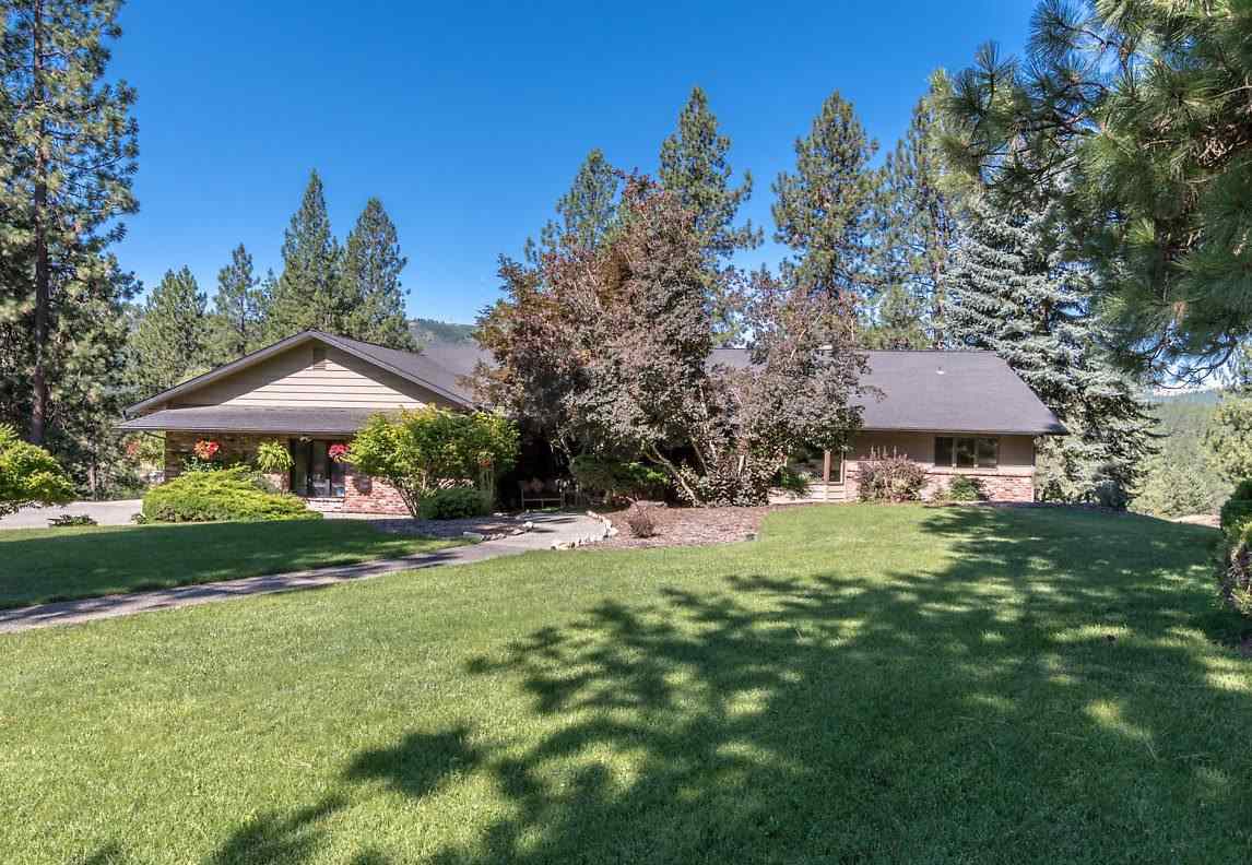 Property Photo:  5318 S Pinebrook Ct  WA 99206 