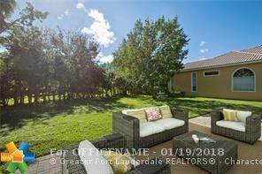 Property Photo:  11522 NW 75th Mnr  FL 33076 