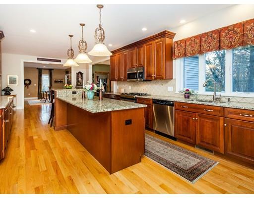 Property Photo:  1 Hansom Rd  MA 01810 