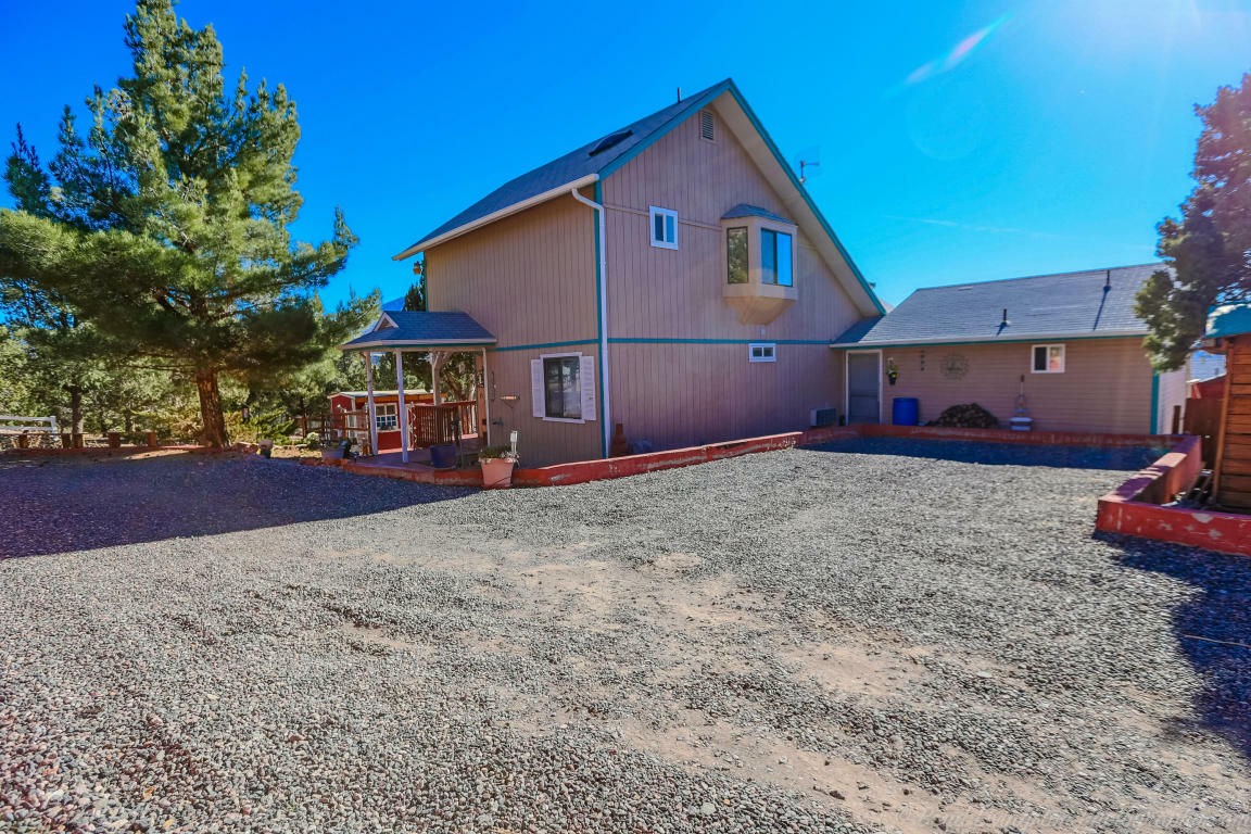 Property Photo:  748 E Mule Deer Rd  UT 84722 