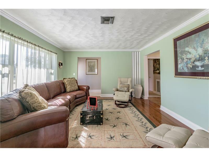 Property Photo:  1101 Alcazar Way S  FL 33712 