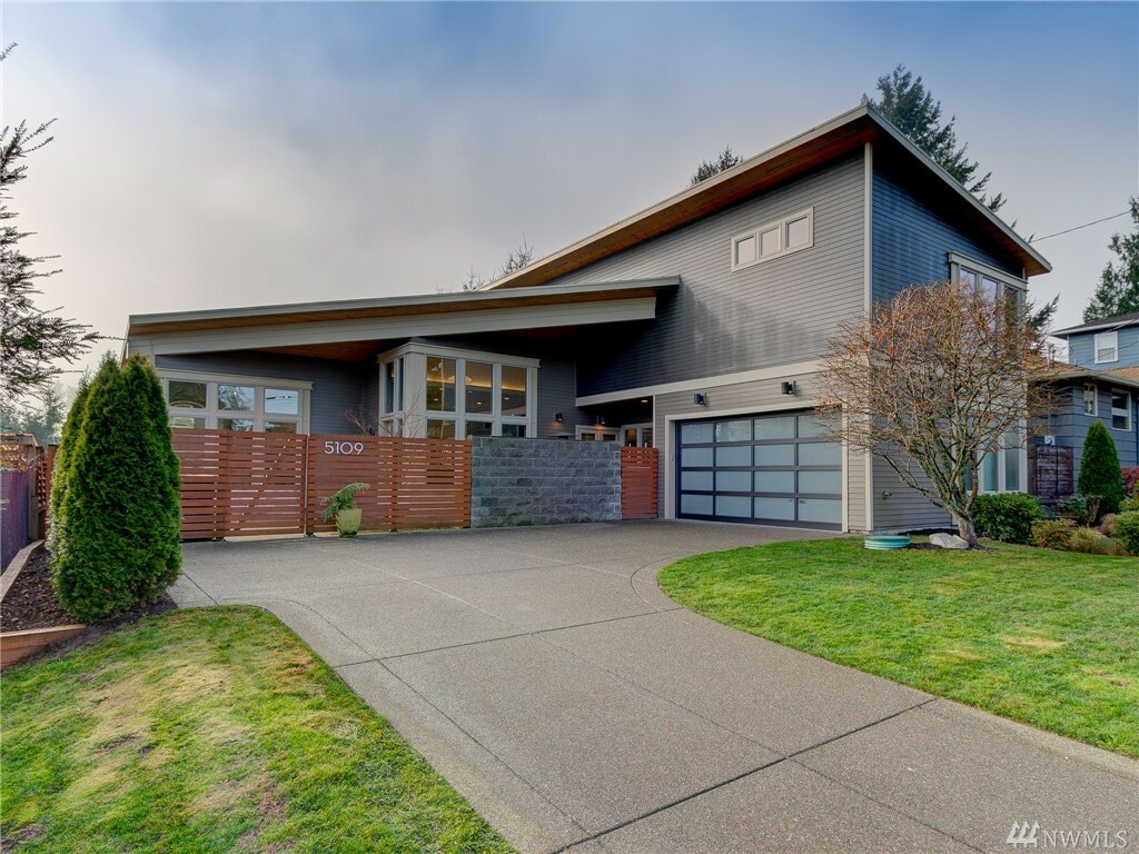 Property Photo: 5109 SW Olga St WA 98116