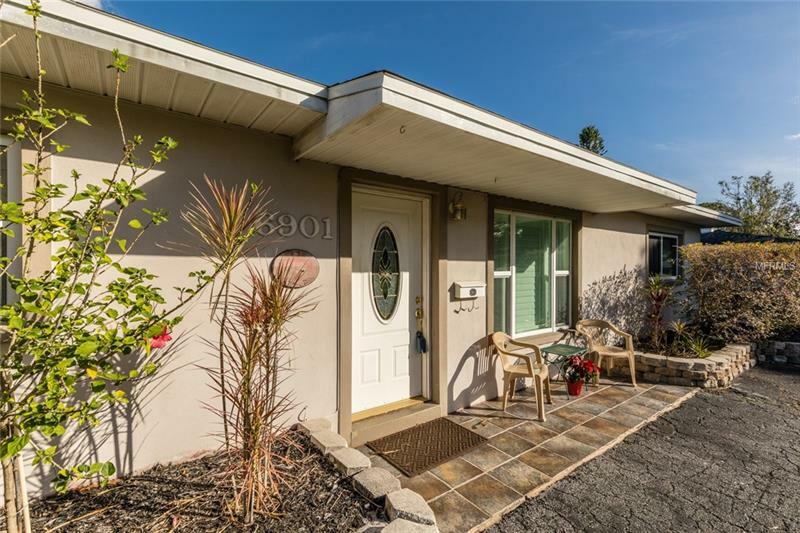 Property Photo: 6901 17th Lane N FL 33702