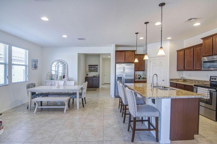 Property Photo: 9306 W Odeum Lane AZ 85353
