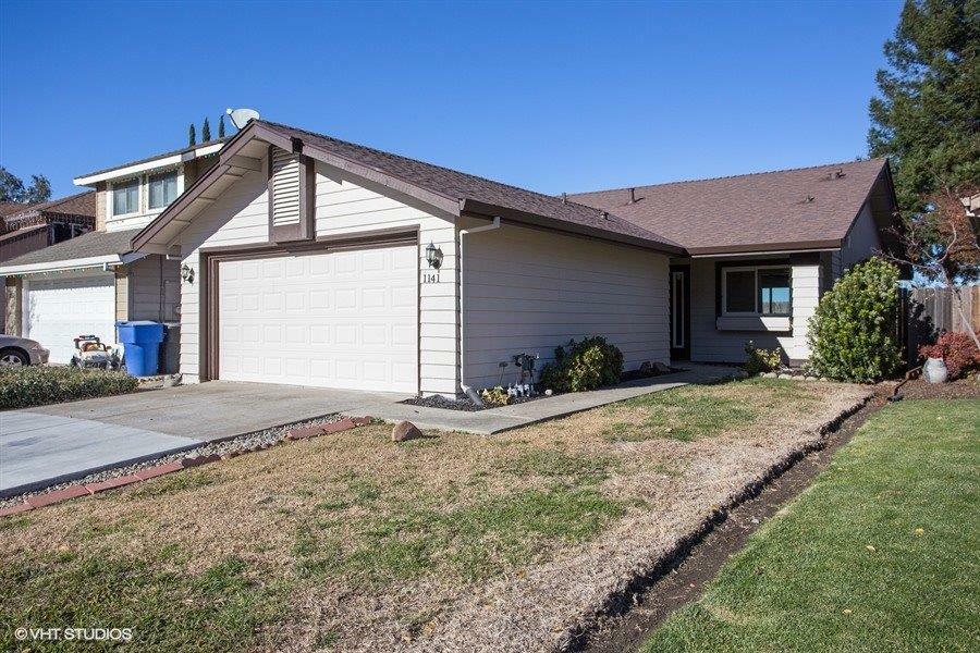 Property Photo:  1141 Rio Norte Way  CA 95834 