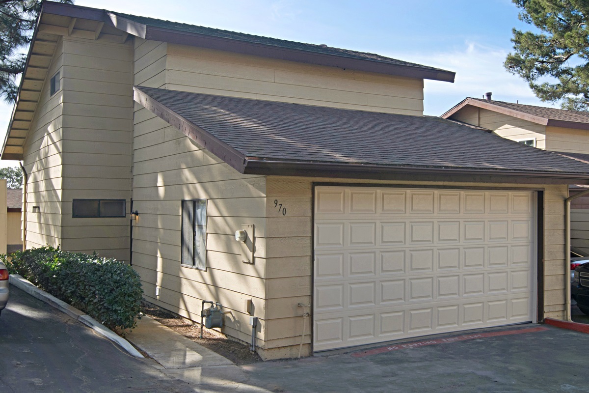 Property Photo:  970 Marlin Dr  CA 92084 