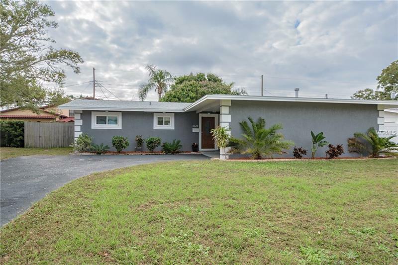 Property Photo: 6628 11th Avenue N FL 33710