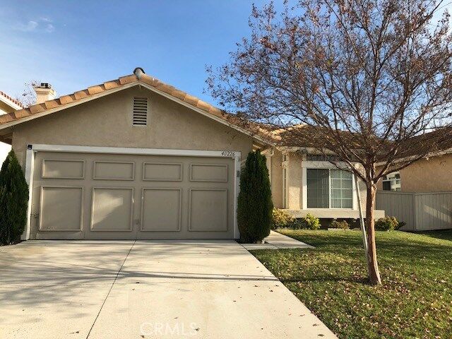 Property Photo: 40226 Tanager Circle CA 92591