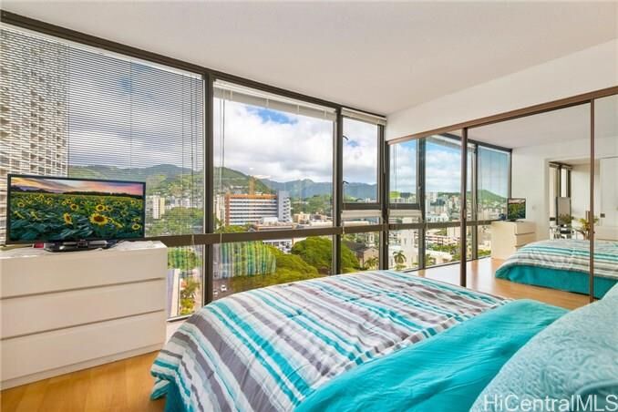 Property Photo:  1114 Punahou Street 15A  HI 96826 