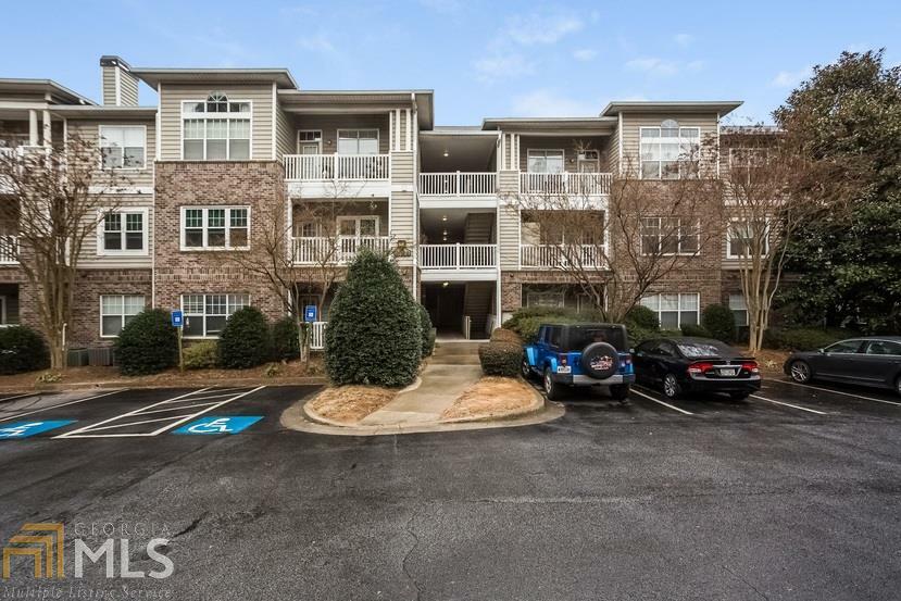 Property Photo: 2700 Pine Tree Rd 2210 GA 30324