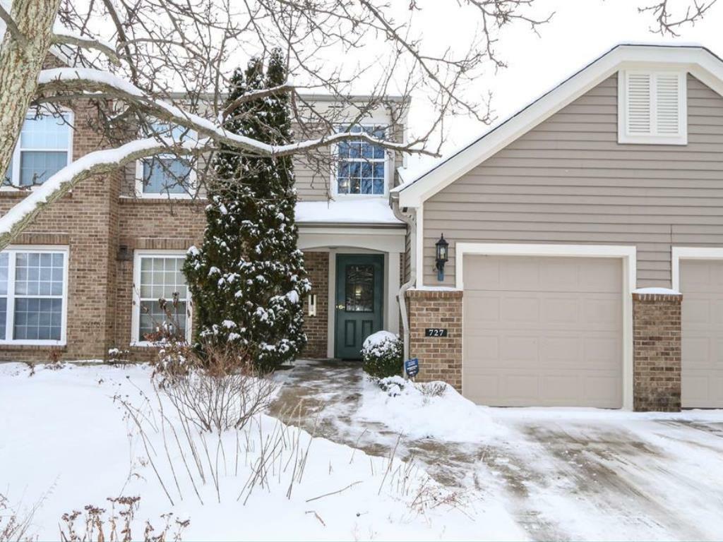 Property Photo:  727 Castlegate Lane 303  OH 45231 