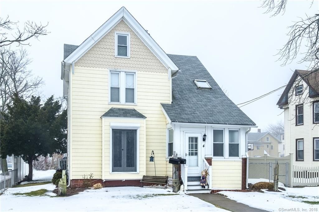 Property Photo:  4 Bayview Place  CT 06516 