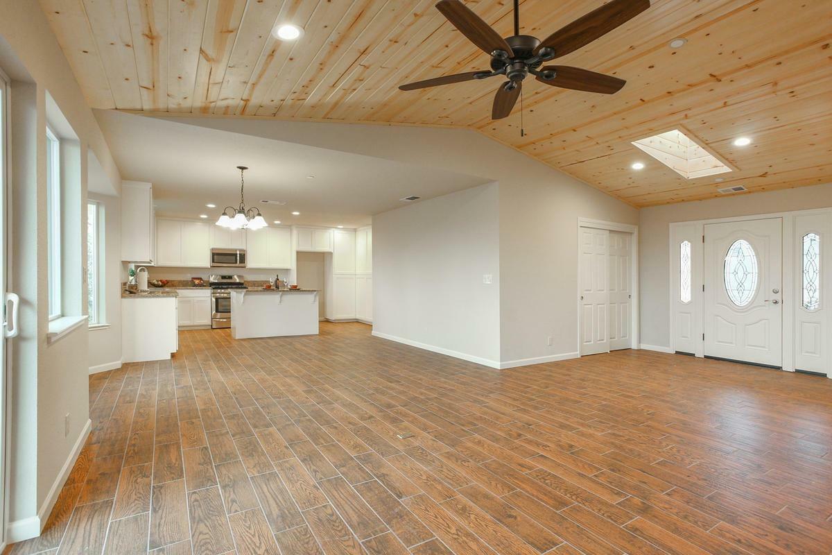 Property Photo: 3043 Pleasant Oak Road CA 95667
