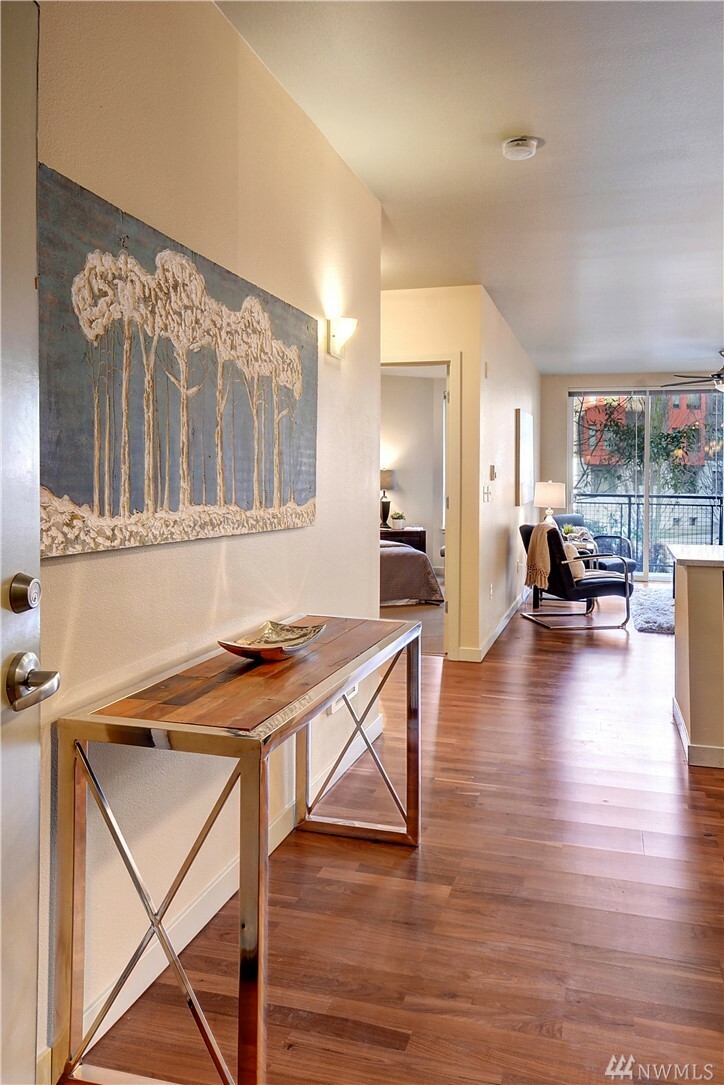 Property Photo: 3104 Western Ave 316 WA 98121