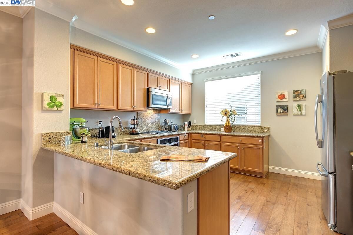 Property Photo:  6602 S Mariposa Ln  CA 94568 