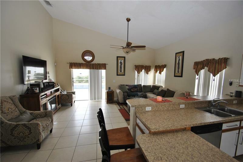 Property Photo:  219 Castlemain Circle  FL 33897 