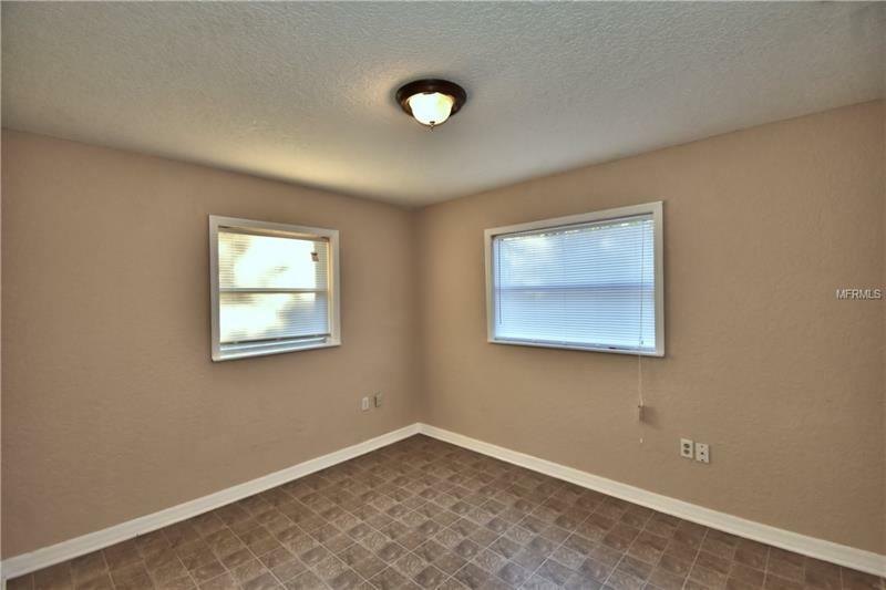 Property Photo:  701 Holt Circle  FL 33880 