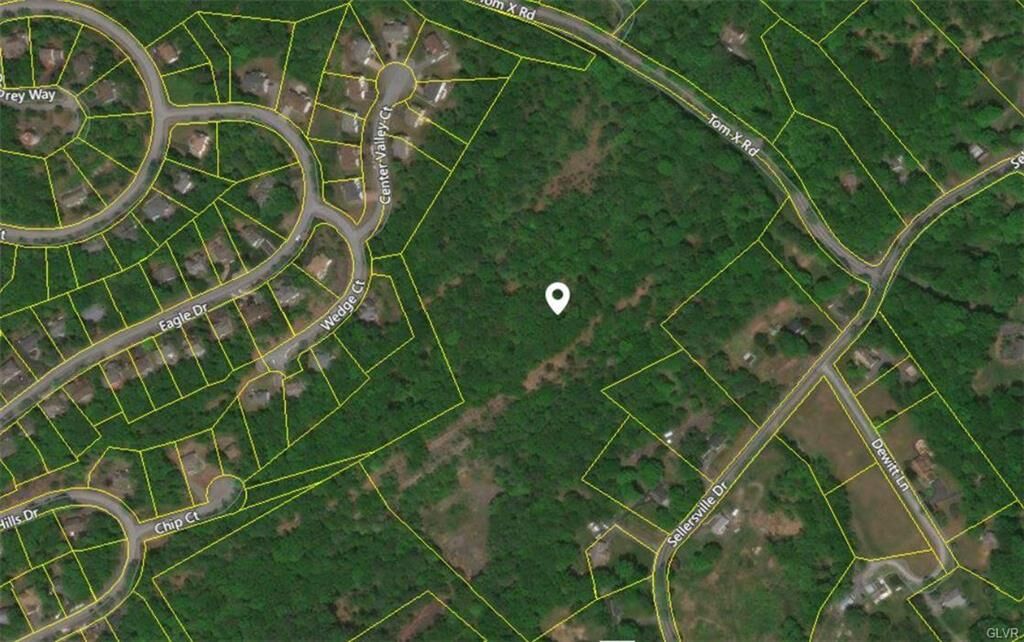 Property Photo: Tom X Road PA 18302