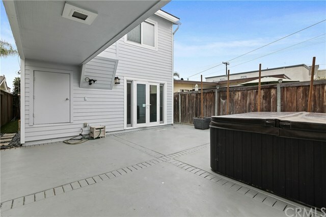 Property Photo:  609 13th Street  CA 92648 