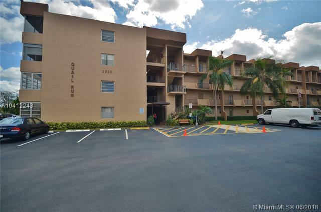 Property Photo: 3048 E Sunrise Lakes Dr E 116 FL 33322