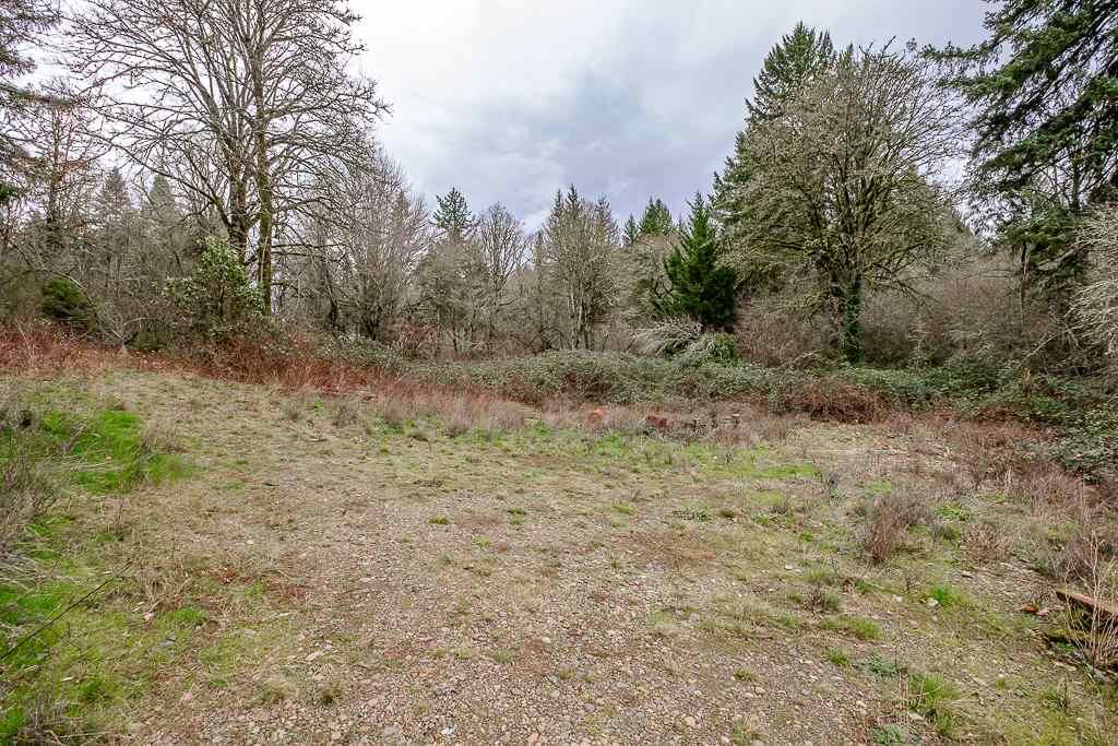 Property Photo: 5650 Riverdale Rd OR 97302