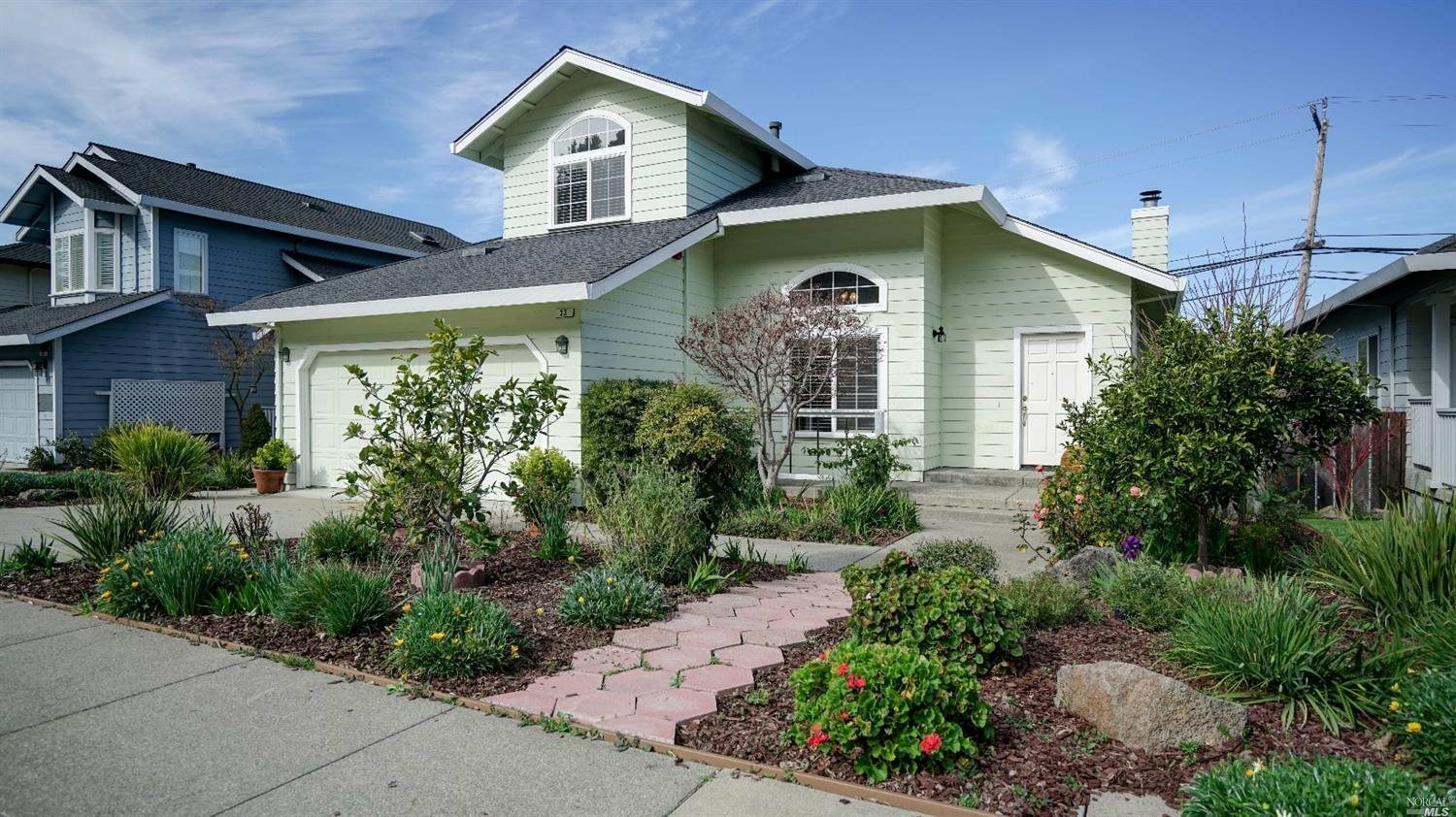 Property Photo:  33 Adrian Terrace  CA 94903 