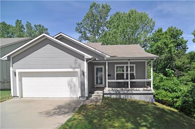 Property Photo:  9164 Oak Street  MO 64114 