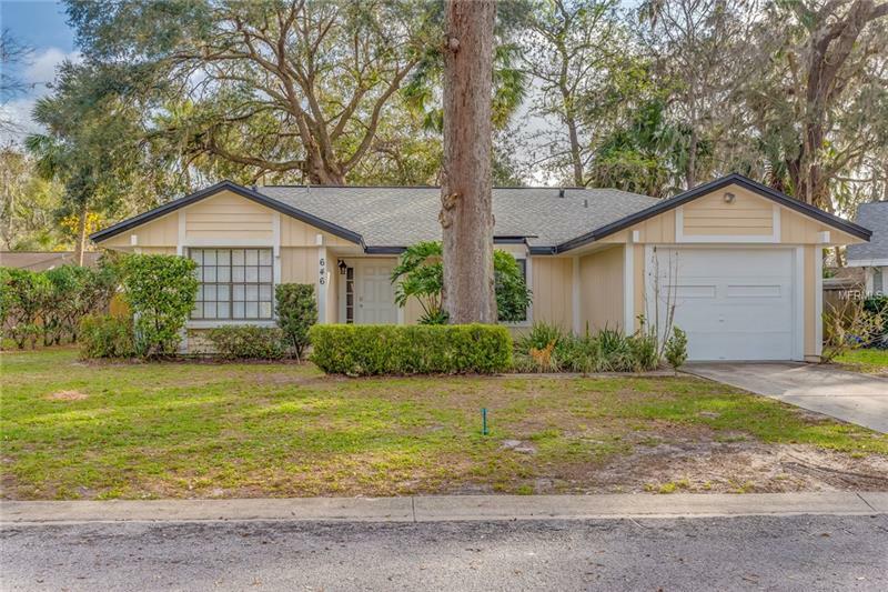 Property Photo: 646 Shady Lane FL 32708