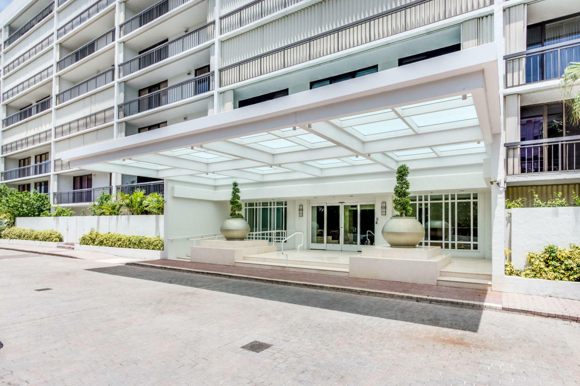 Property Photo:  2000 N Ocean Boulevard 102  FL 33431 