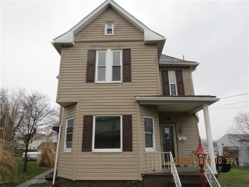 Property Photo: 1127 W Gibson Ave PA 15425