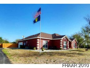 Property Photo:  