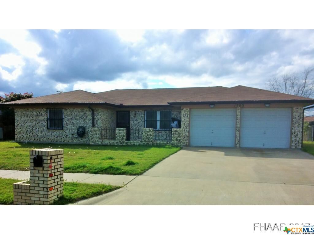 Property Photo:  1703 Kenyon Street  TX 76543 
