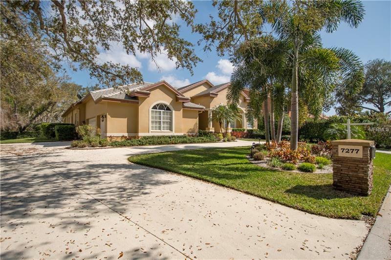 Property Photo:  7277 Hunt Club Lane  FL 33776 