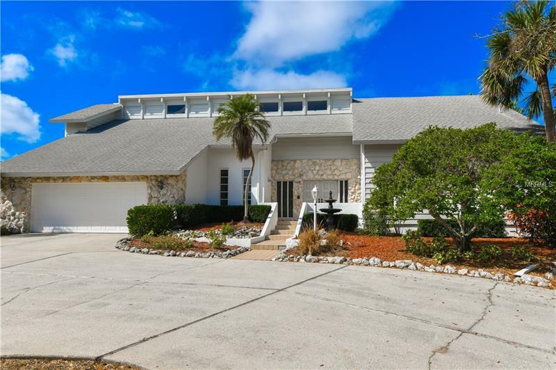 Property Photo:  2304 Palma Sola Boulevard  FL 34209 