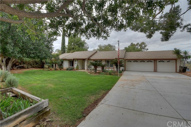 Property Photo: 9319 Equestrian Drive CA 92503