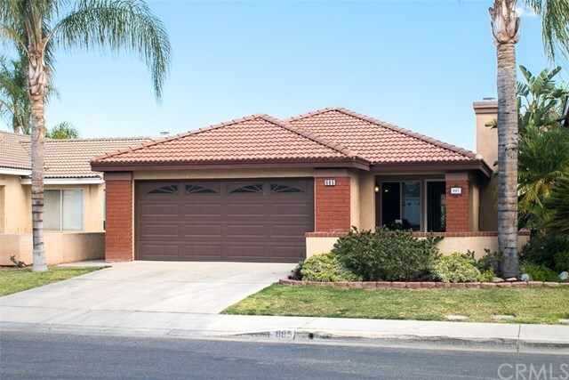 Property Photo:  885 Poppyseed Lane  CA 92881 