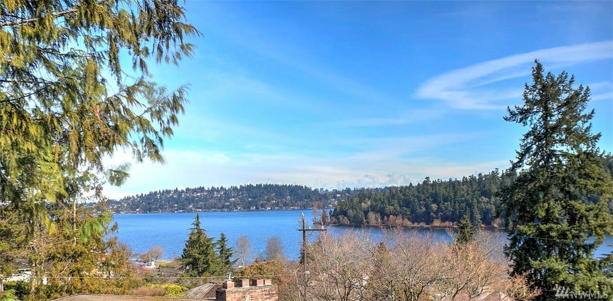 Property Photo: 5416 55th Ave S WA 98118
