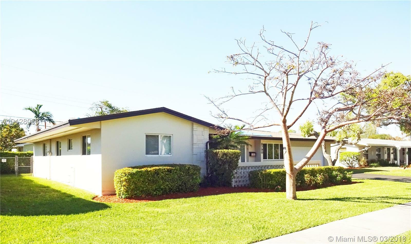 Property Photo:  8790 SW 86th St  FL 33173 