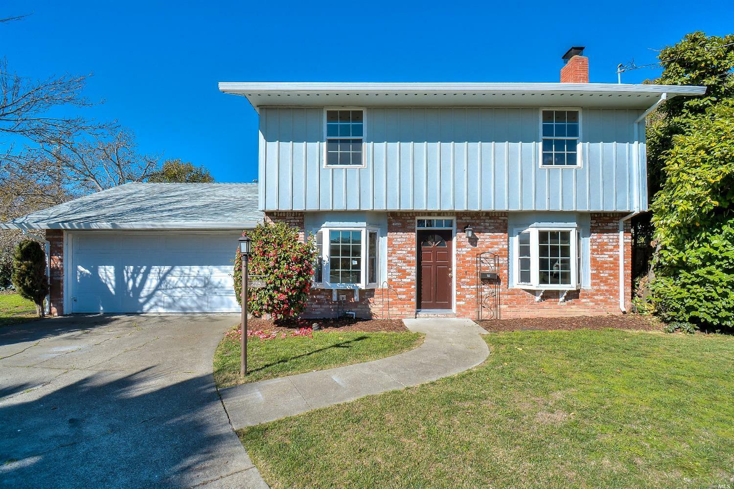 Property Photo: 215 Westbrook Drive CA 95401