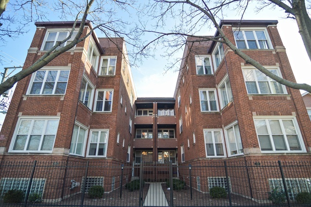 Property Photo: 4815 Hutchinson Street 2F IL 60641