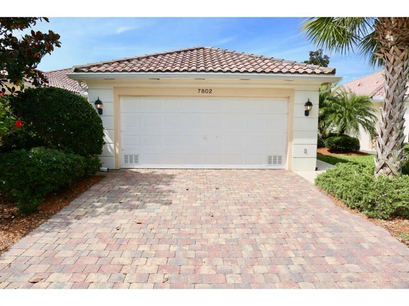 Property Photo:  7802 Camminare Drive  FL 34238 