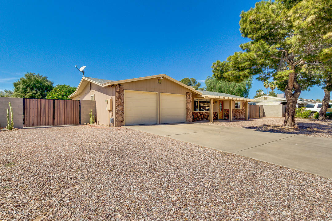 Property Photo:  528 S Copper Drive  AZ 85120 