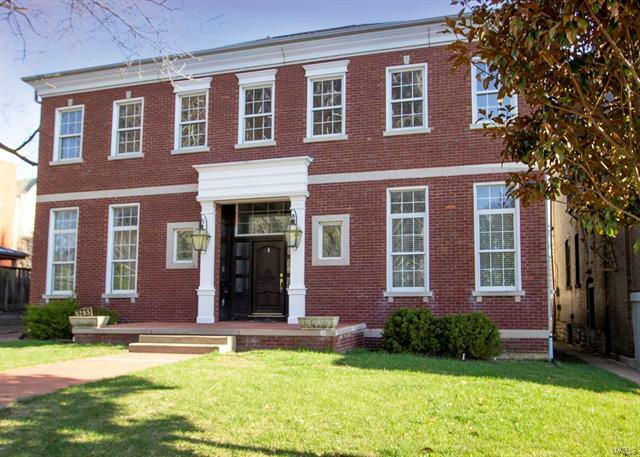 Property Photo: 5285 Washington Place 63108